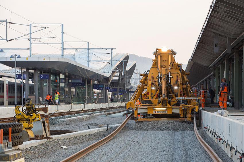 © ÖBB/Chris Zenz Abschließende Gleisarbeiten am Hauptbahnhof Graz