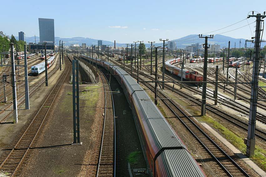 © ÖBB/Robert Deopito Blick von der Linzer Westseite auf Gleisanlagen Richtung Osten